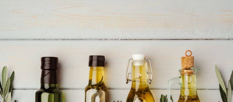 Jak przechowywać oleje tłoczone na zimno, aby zachowały swój aromat?